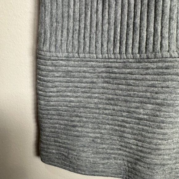 Boden Short Sleeve Ribbed Top in Heather Gray W0067 Size 8 Casual Basic - Picture 3 of 7